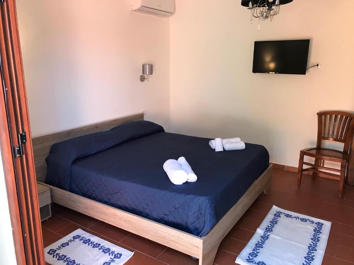 B&B Da Tizy 산테오도로 외부 사진